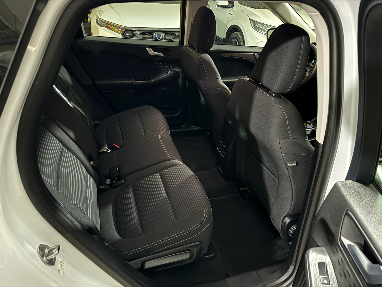 Ford Kuga foto 15