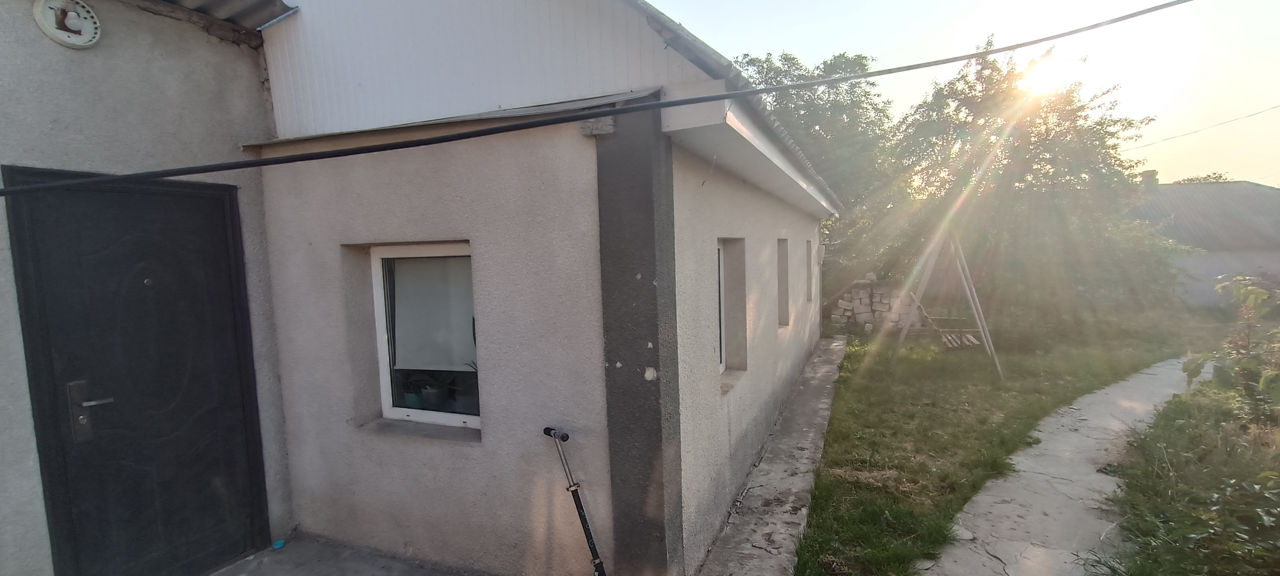 Casa cu tot cu mobila actele în regulă  foto 0