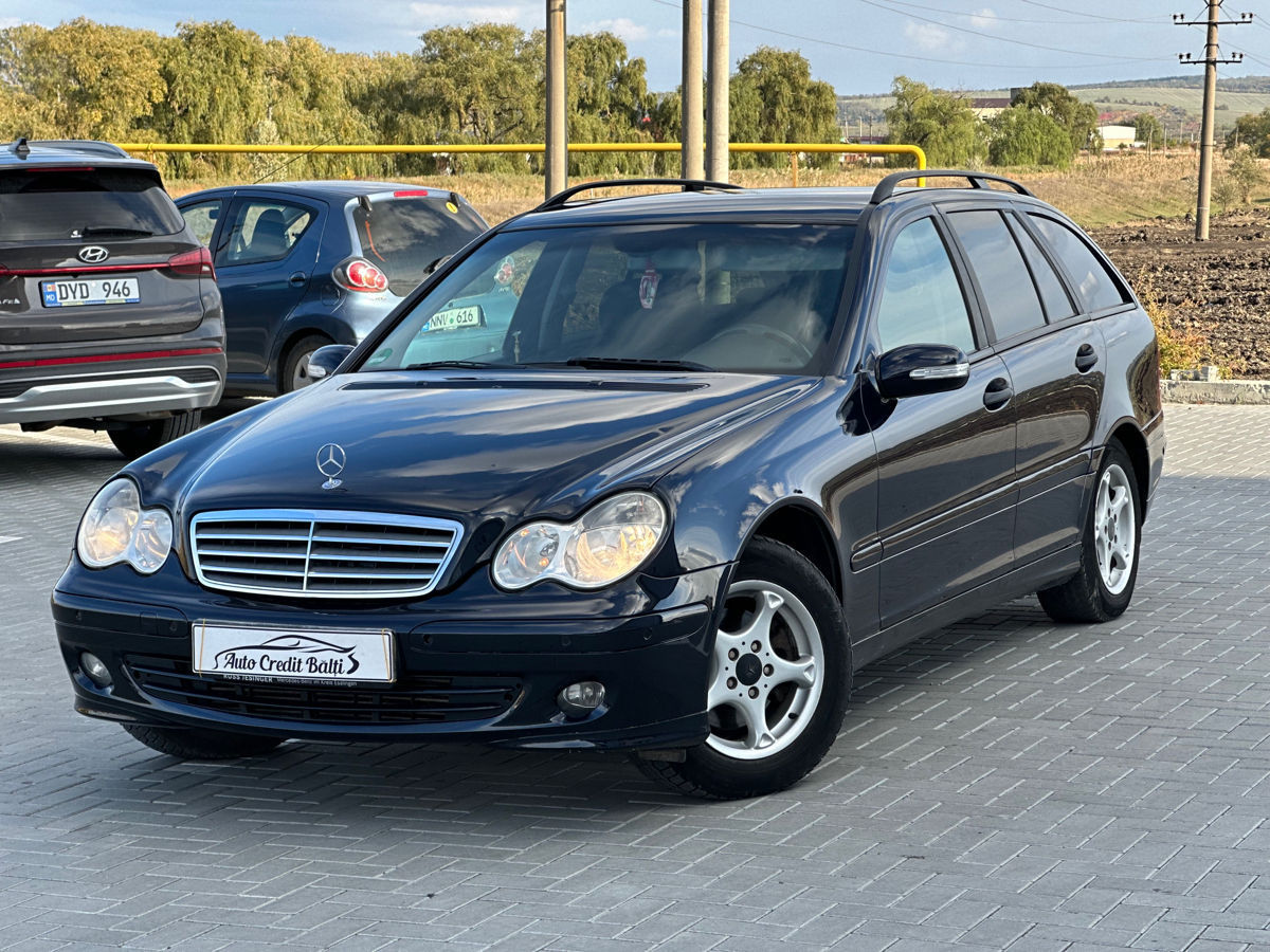 Mercedes C-Class foto 0