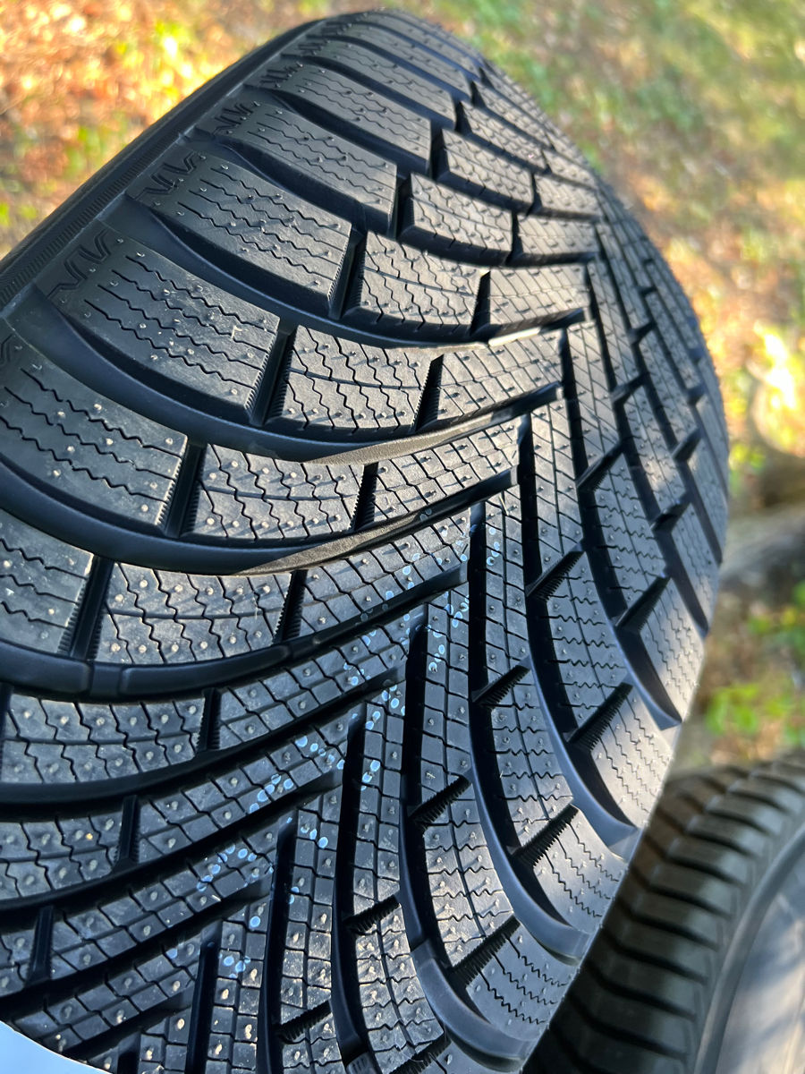 235/55 R19 Maxxis Premitra Snow/ Доставка, livrare toata Moldova 2025 foto 3