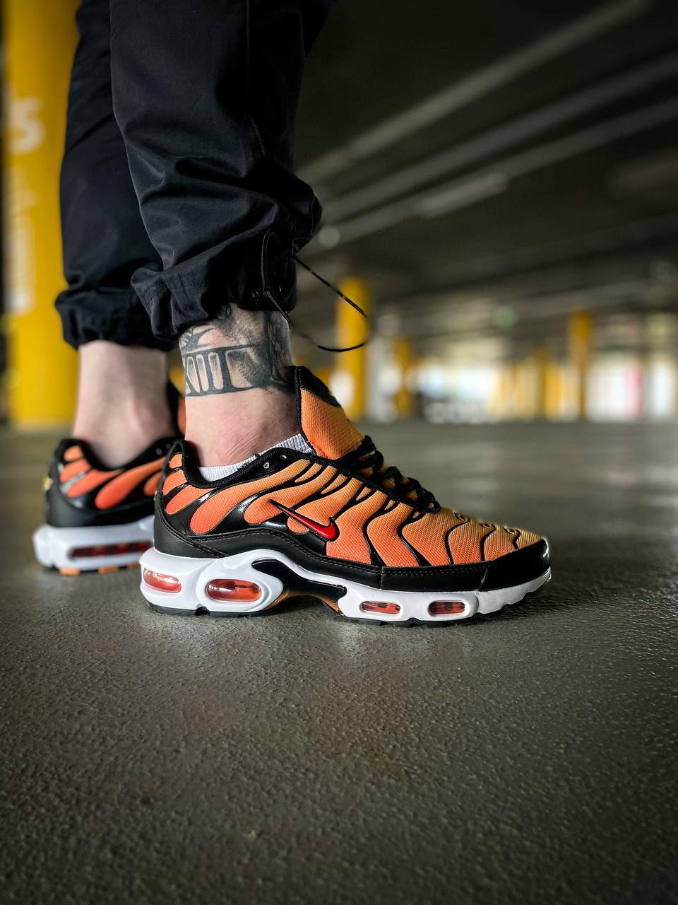 Nike tn 2017 orange best sale