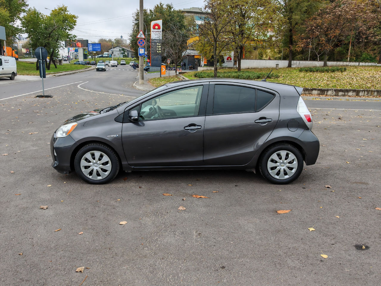 Toyota Prius c foto 4