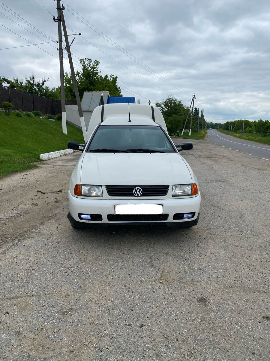Volkswagen Caddy  фото 0