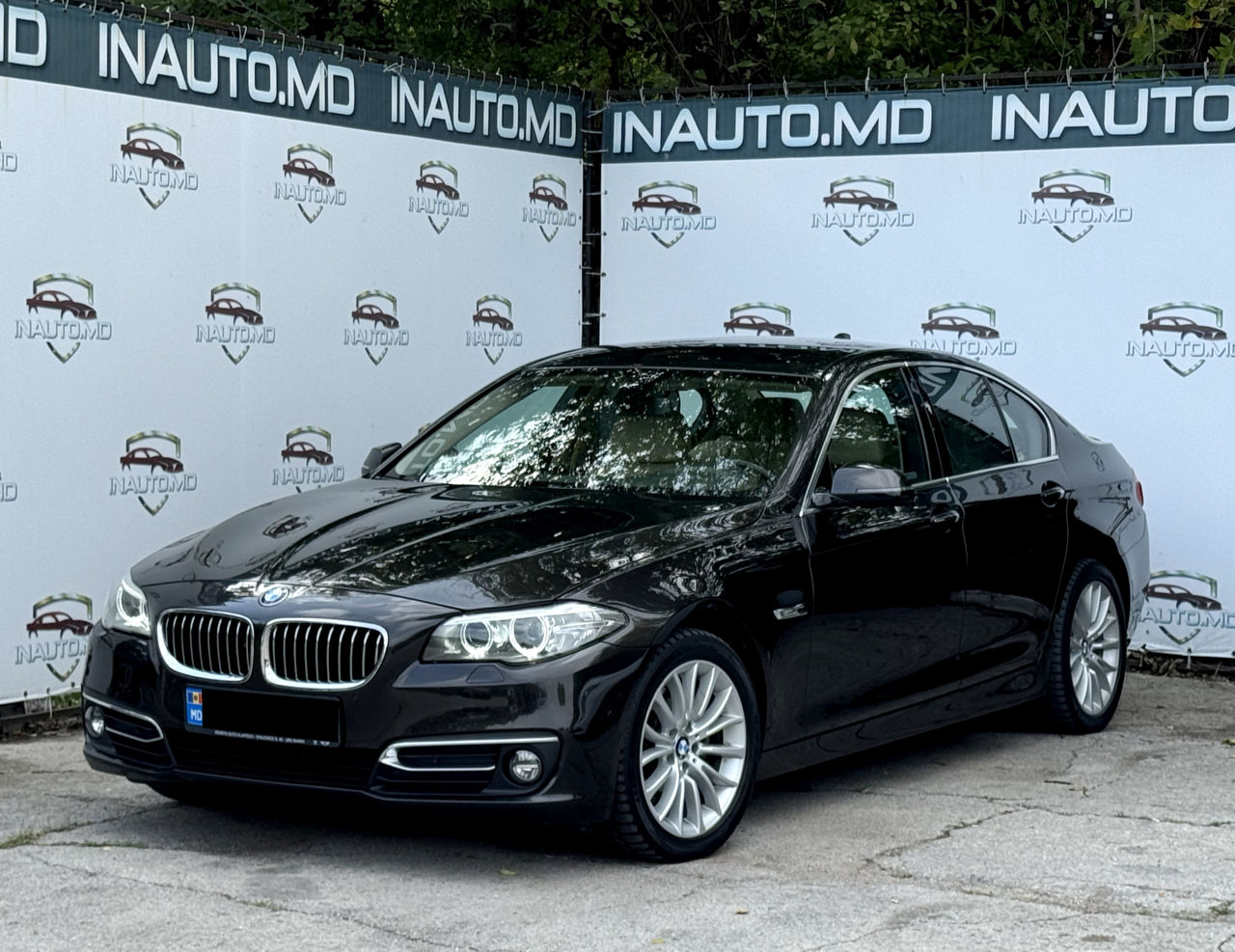 BMW 5 Series foto 0