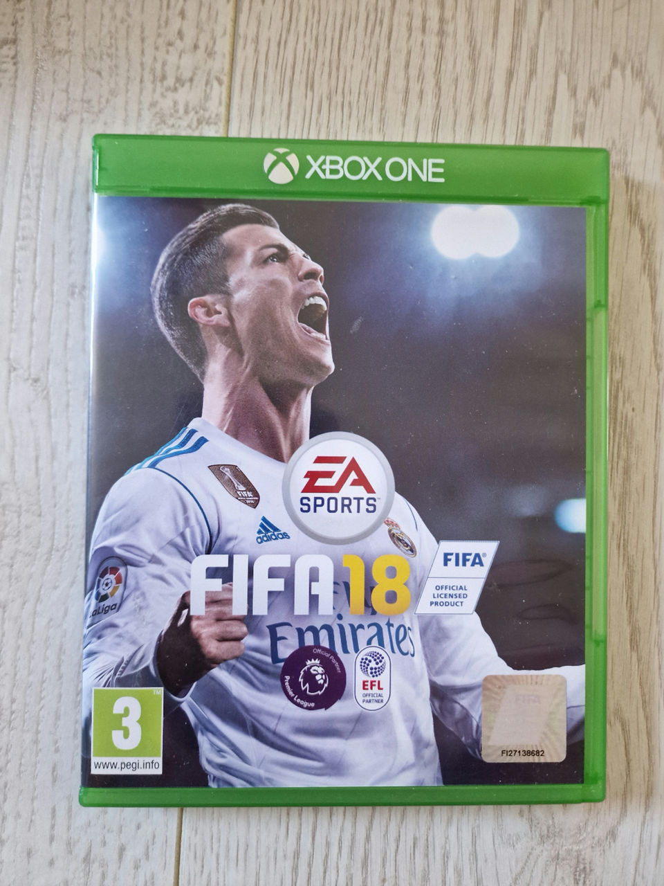 Xbox CD GTA5 si FIFA18 foto 2