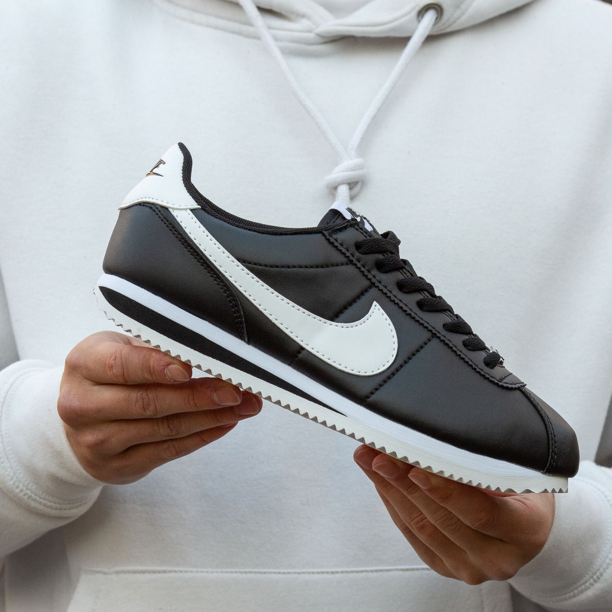 Nike Cortez Black foto 1