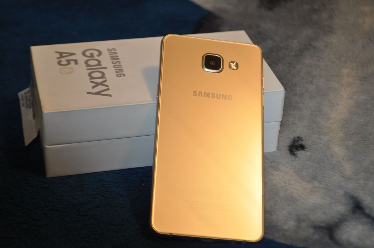 Samsung a5 золотой