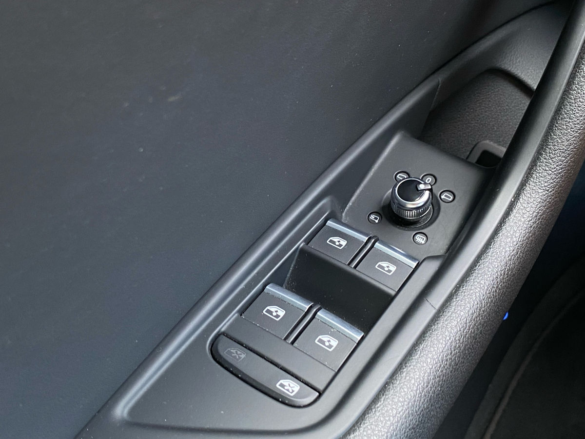 Audi A4 foto 6