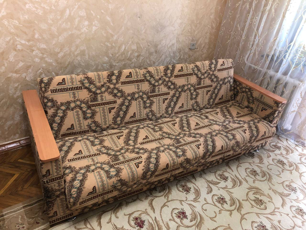 Продам Диван книжку