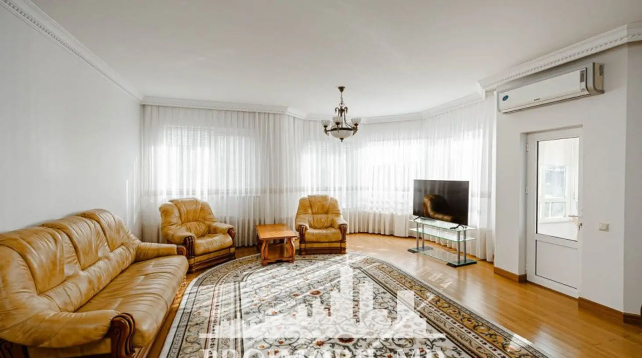 Apartament cu 3 camere, 149 m², Centru, Chișinău foto 11