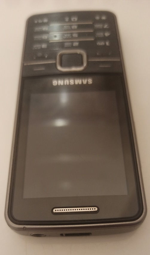 кнопочный Samsung с хорошим экраном, камера
