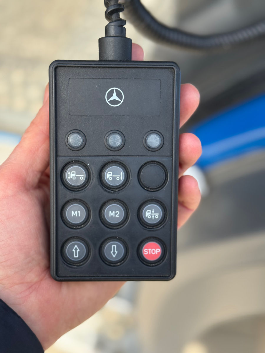 Mercedes Mecede Atego 1222L фото 4
