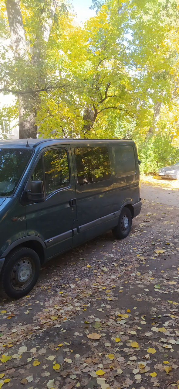 Opel Мовано