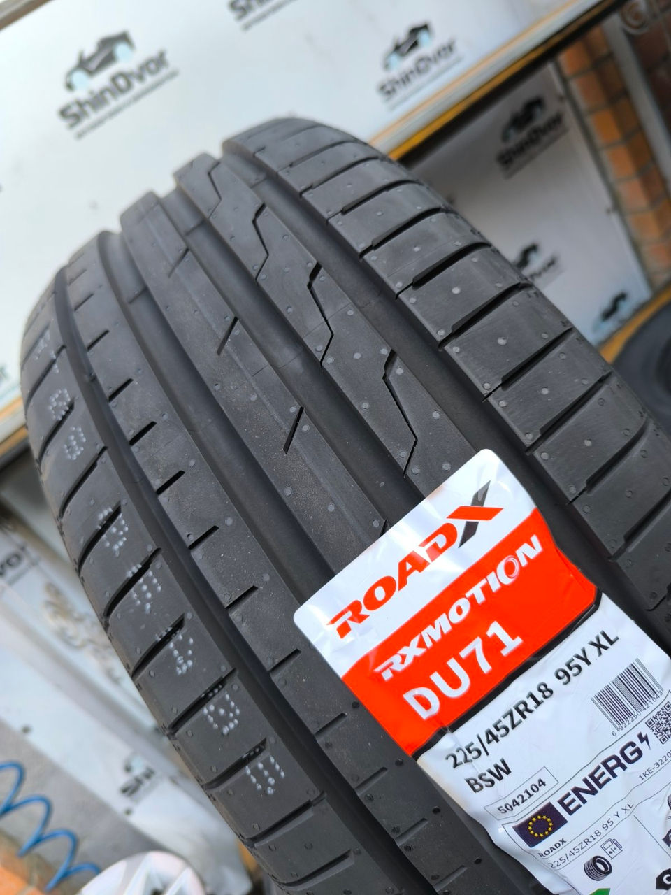 RoadX 225/45 R18 лето - 1400 лей фото 1