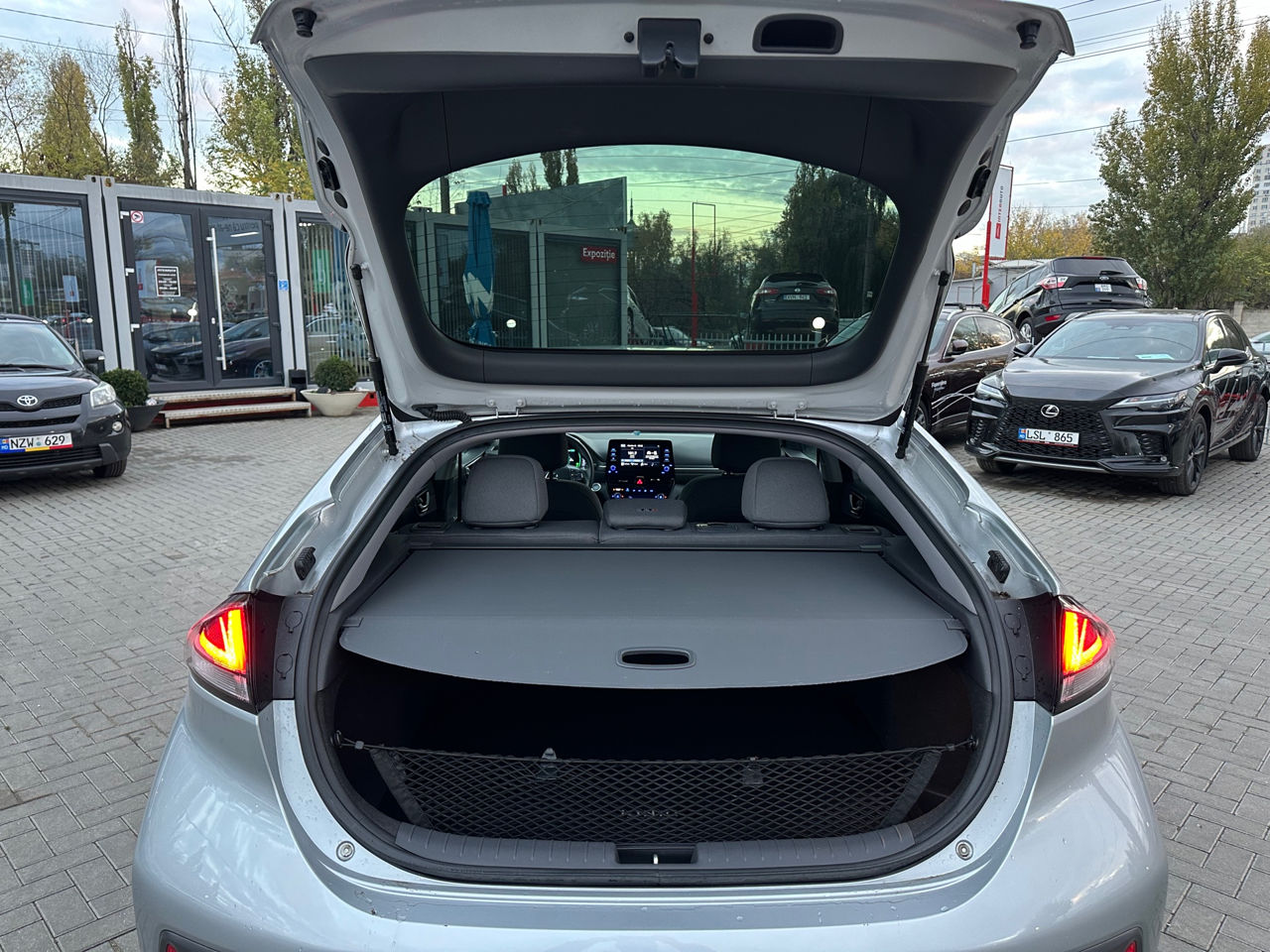Hyundai IONIQ foto 17