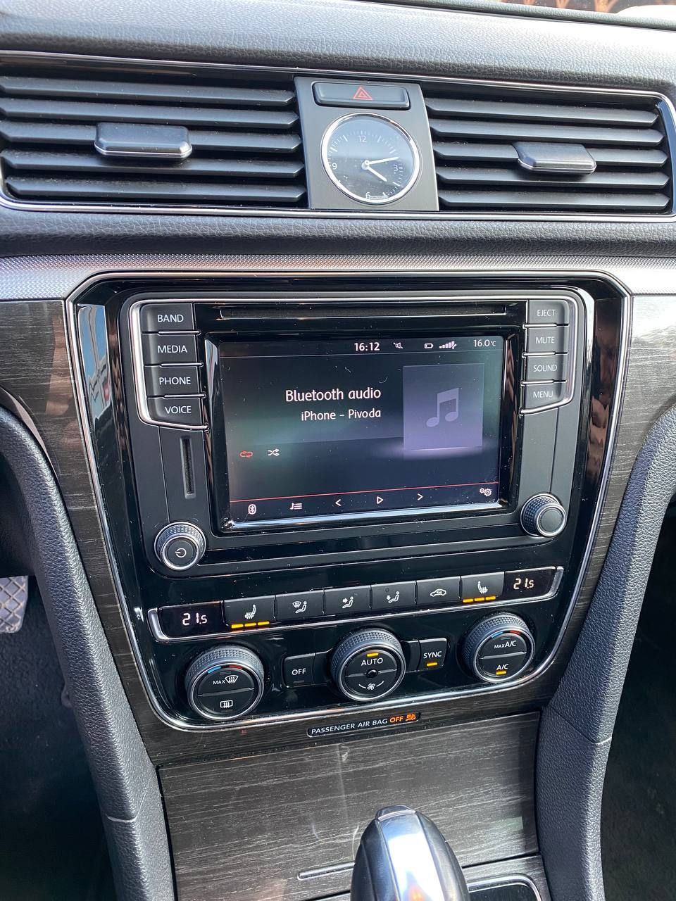 Volkswagen Passat foto 11