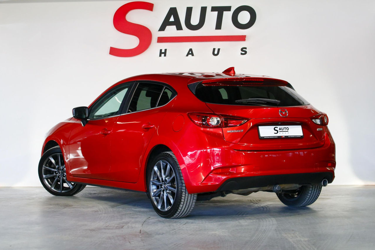 Mazda 3 фото 4