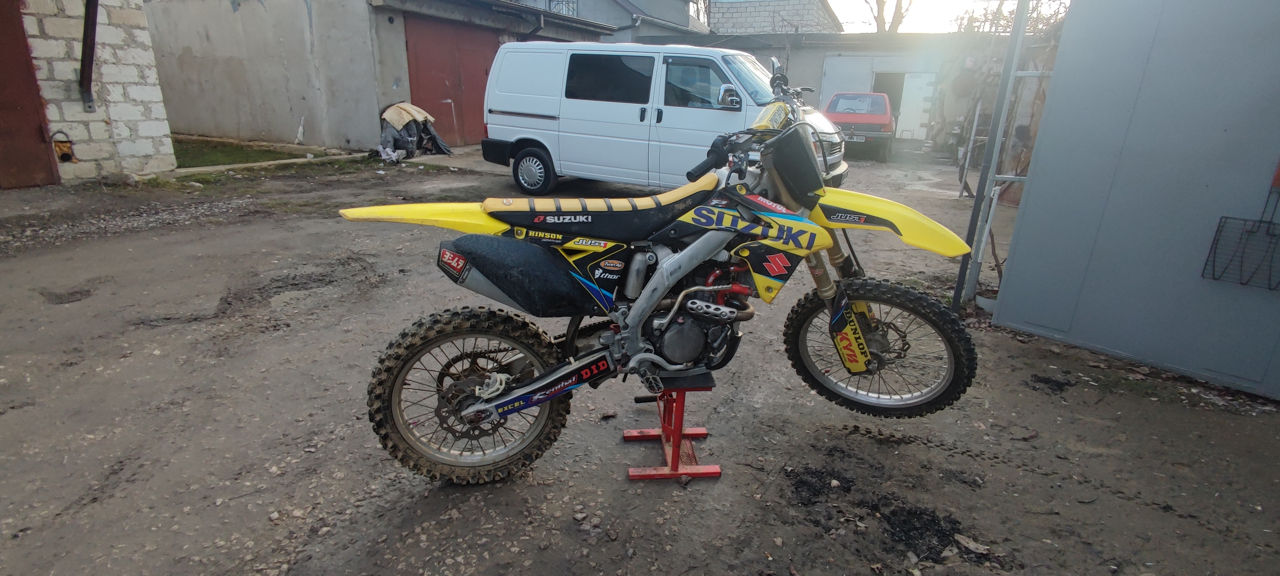 Suzuki Rmz-250 foto 0