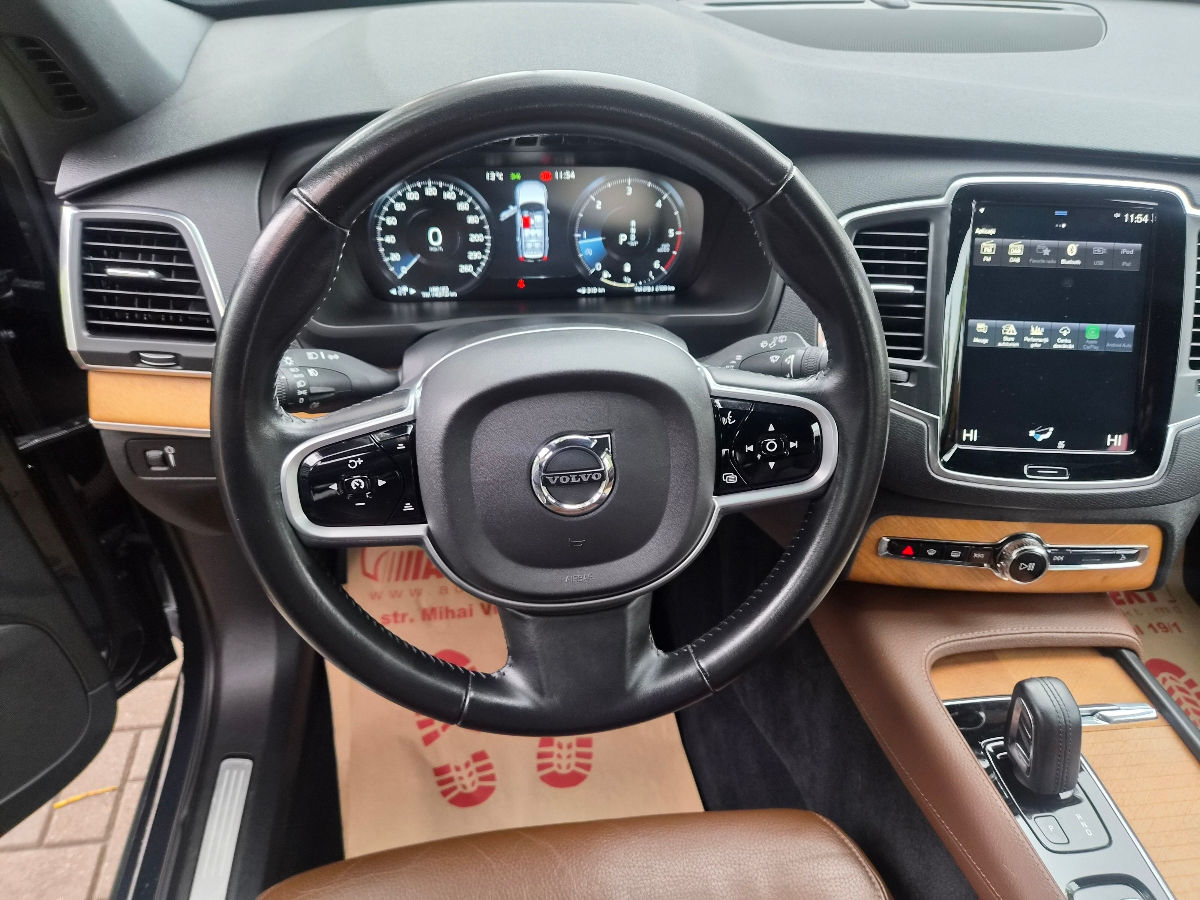 Volvo XC90 2020 photo 15