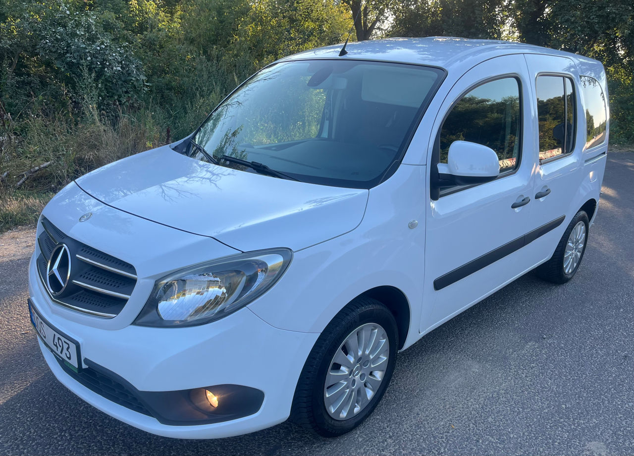 Mercedes Citan an. 2014 cu rulaj 195000 km, Diesel, 8700 €