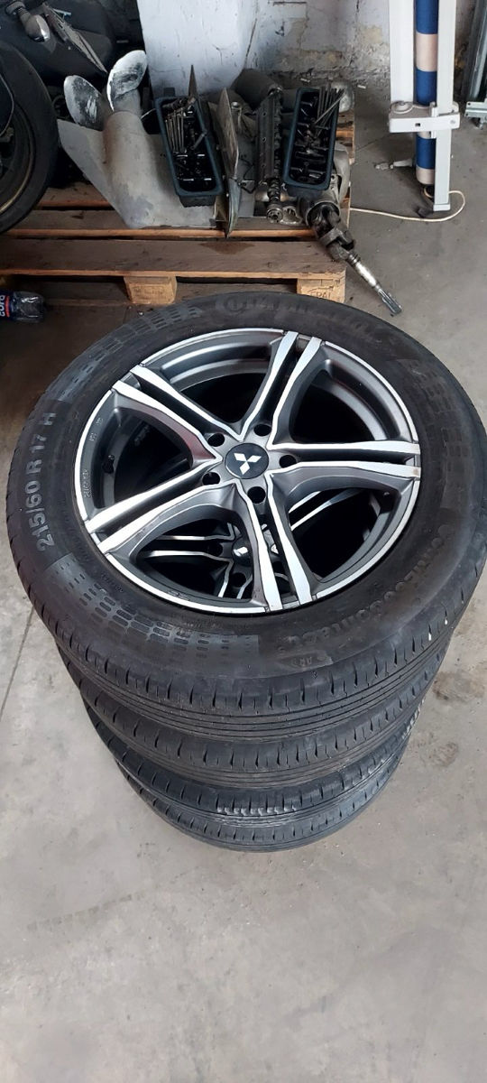 215/60R17 foto 0