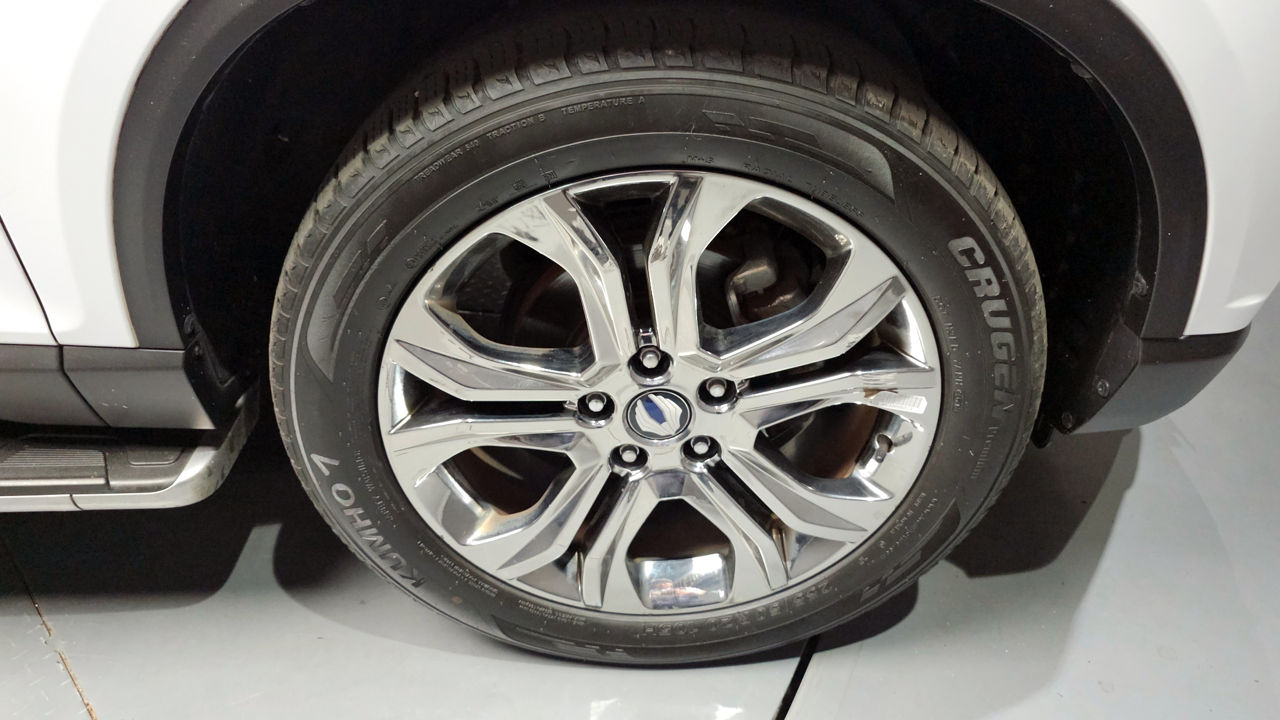 Ssangyong Rexton фото 9