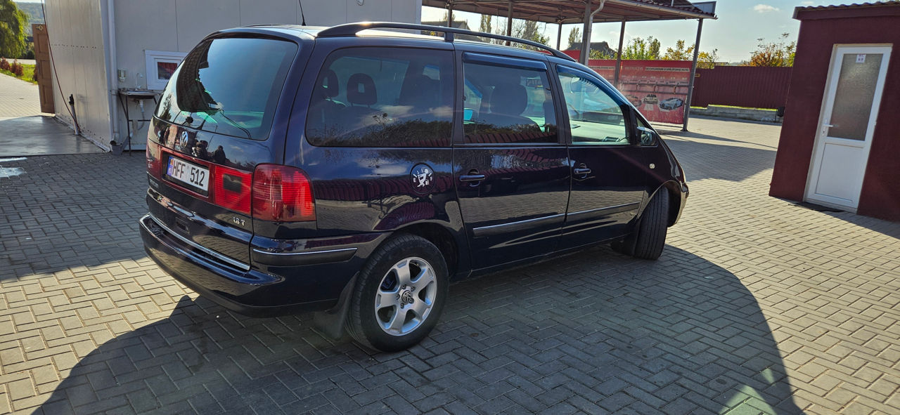 Volkswagen Sharan foto 3