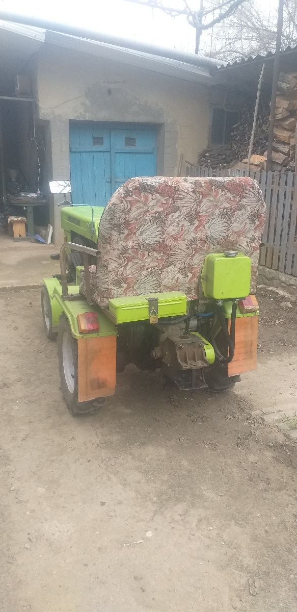 Mini tractor  фото 1