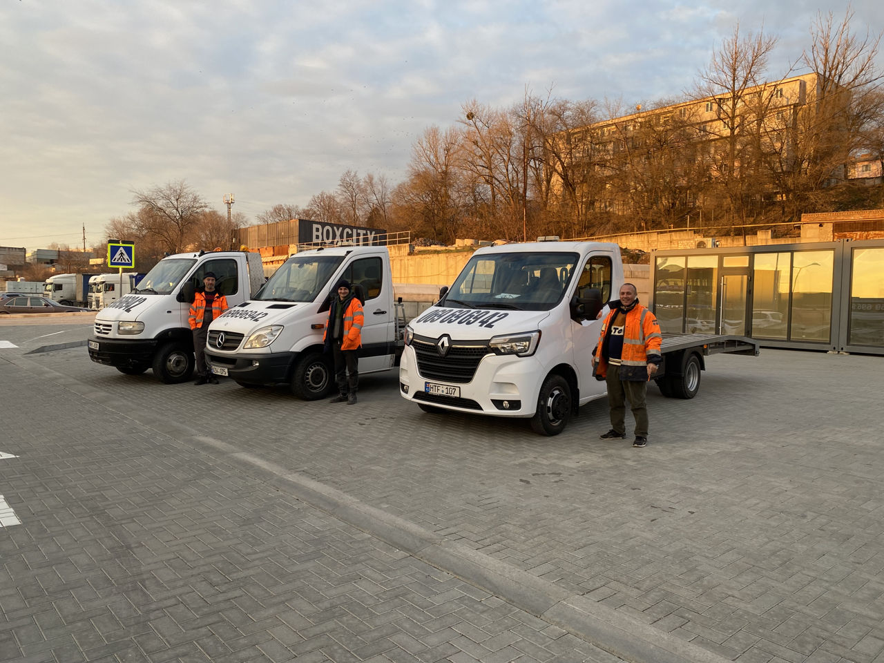 Servicii tractari auto эвакуатор,evacuator фото 1