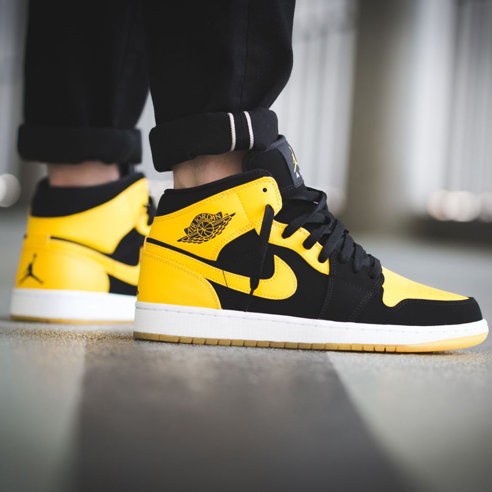 air jordan 1 yellow black