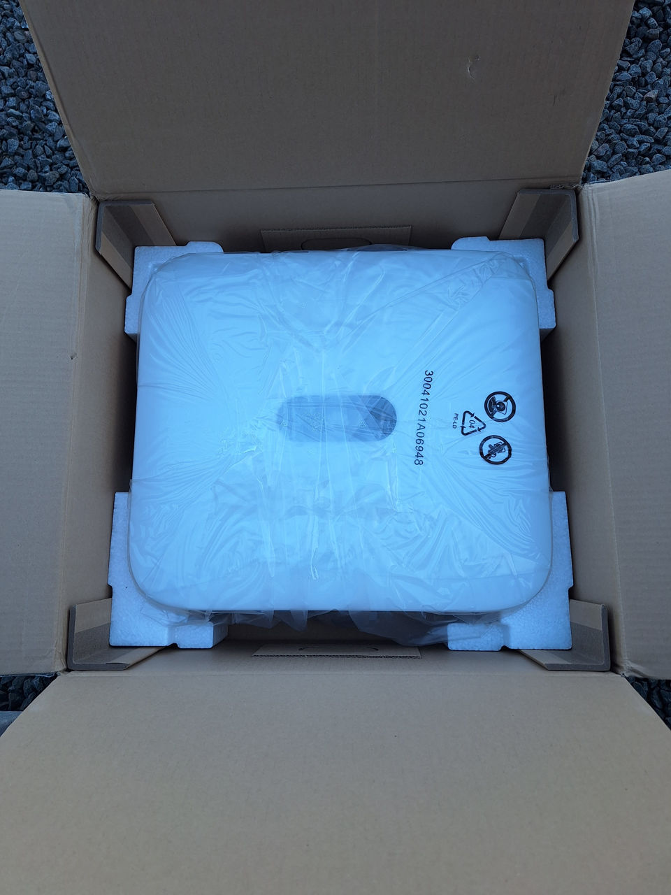 Invertor Huawei hibrid trifazat SUN2000-10KTL-M1, 10 kW, Smart Dongle wlan inclus фото 0