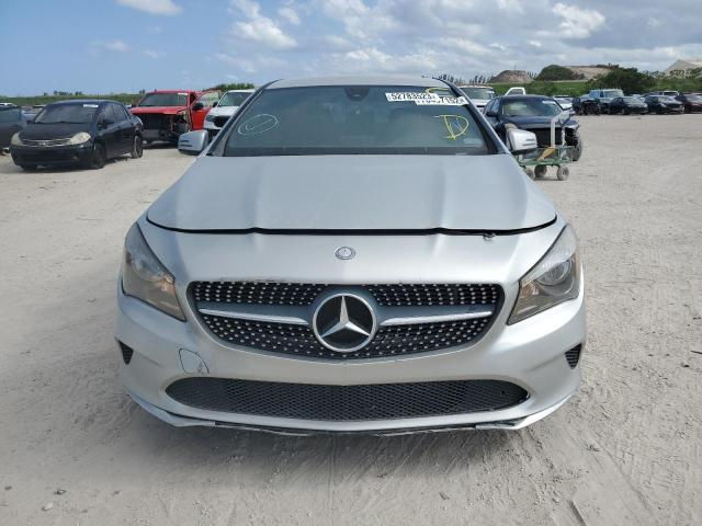 Mercedes CLA foto 1