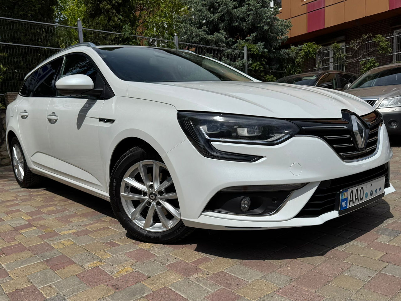 Renault Megane фото 0