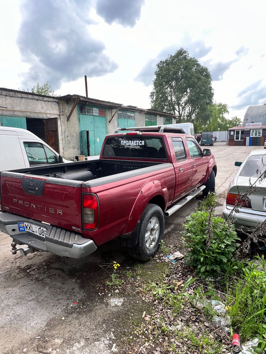 Nissan Frontier foto 1