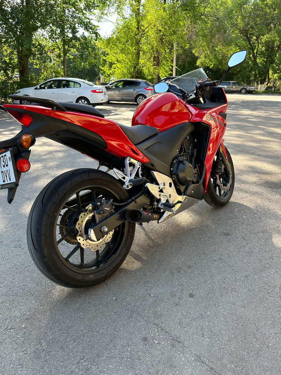 Honda CBR 500R foto 5