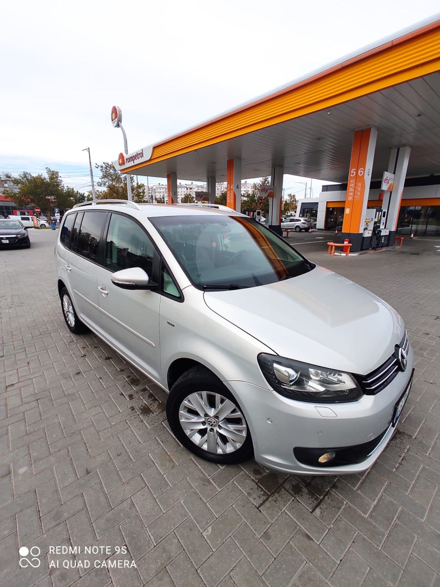 Volkswagen Touran foto 0
