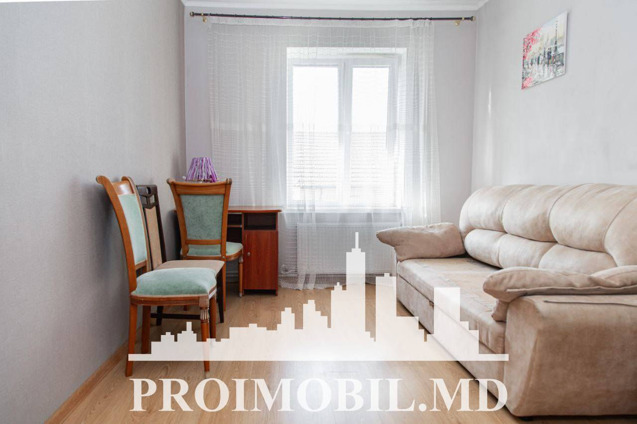 Продается дом с 4 комнатами, 200 м2 в пригороде Крикова фото 1
