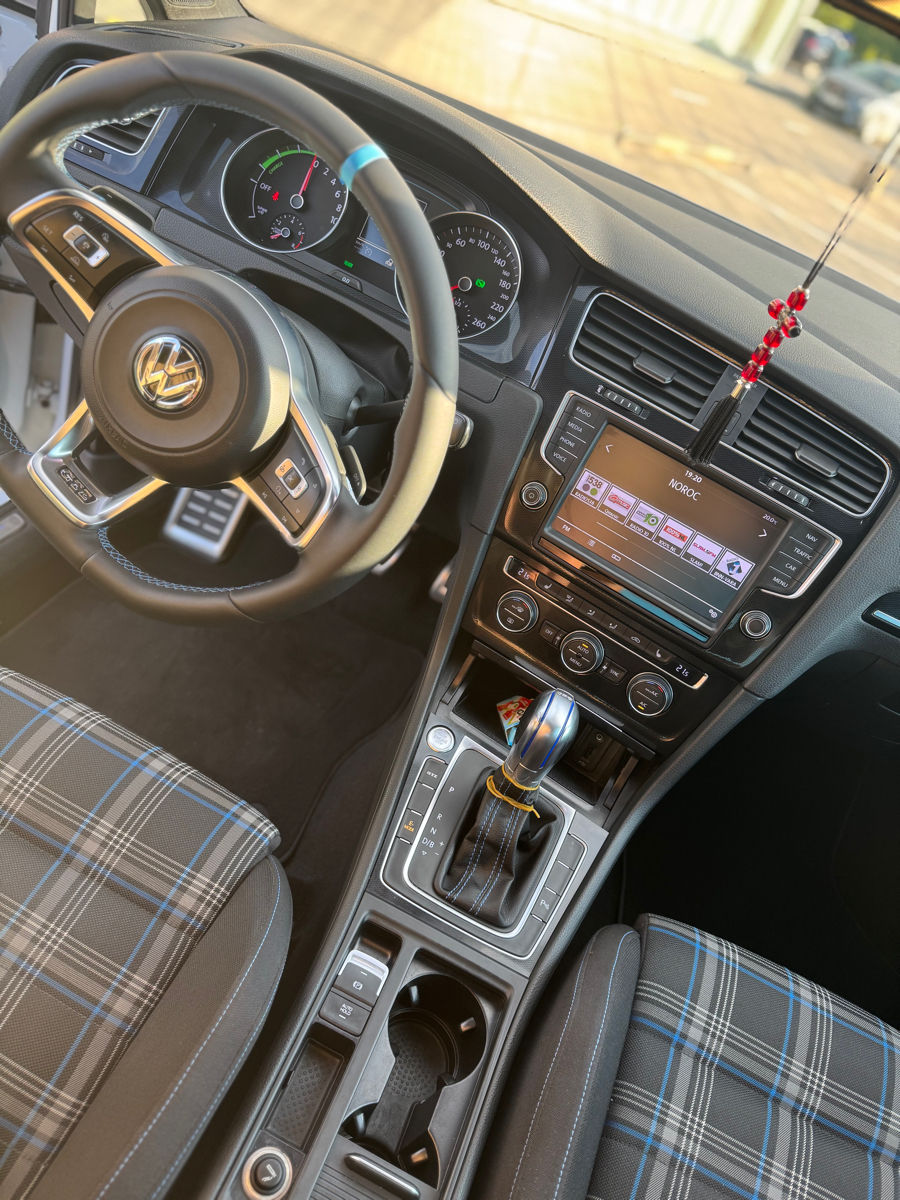 Volkswagen Golf foto 7