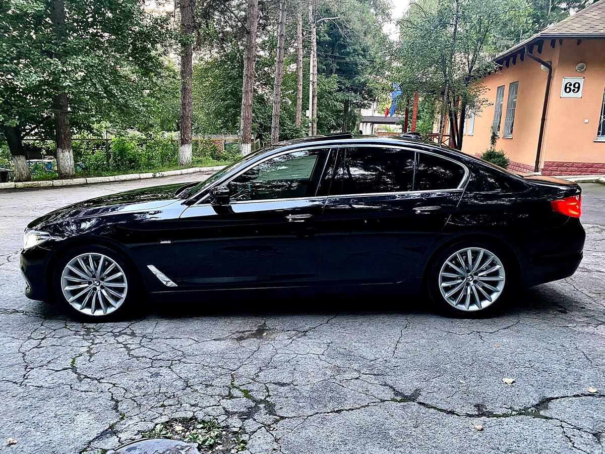 BMW 5 Series foto 4