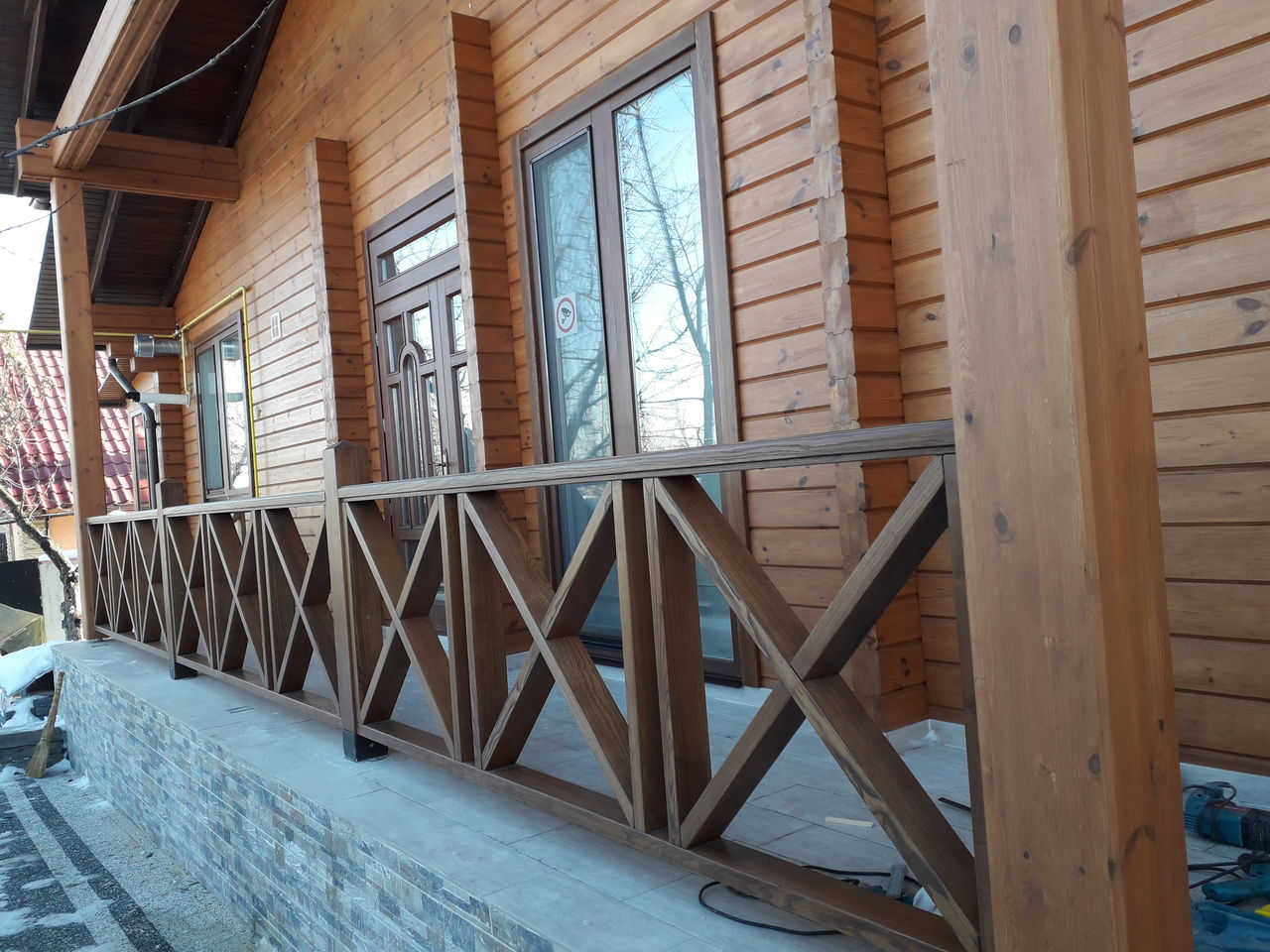 Balustrade din lemn  p/u terase, balcoane. Ограждения из дерева для терасс и балконов. foto 4