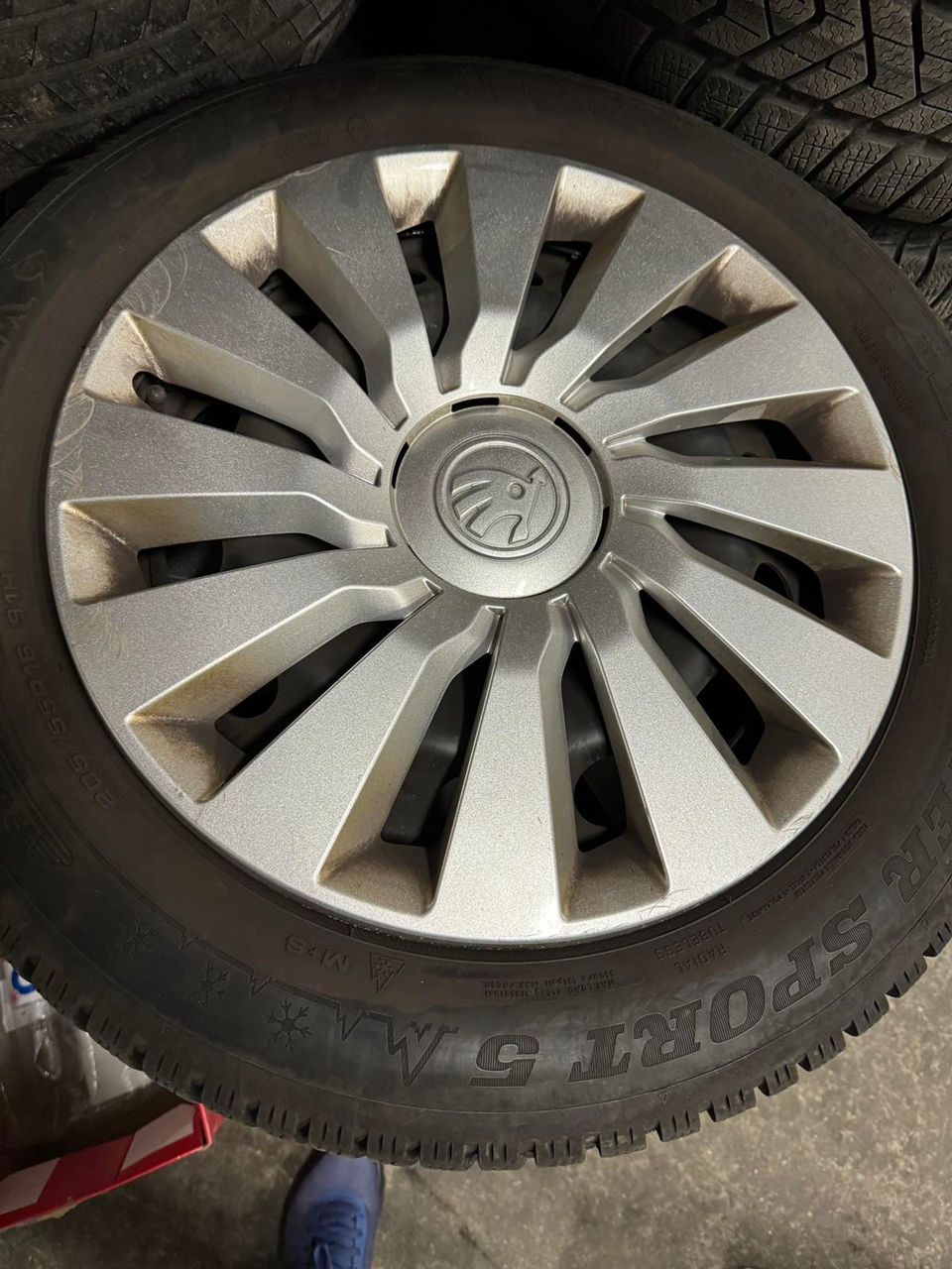 5*112 205/55 R16 Capace Skoda foto 2
