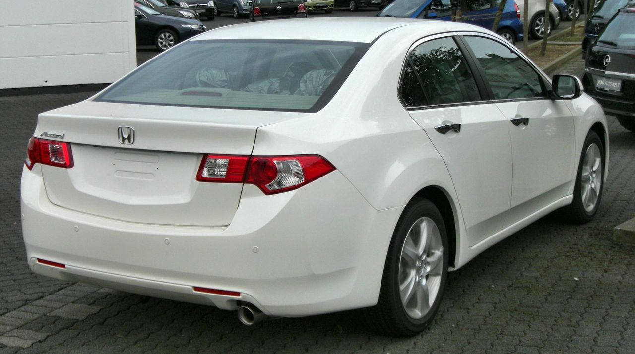 Honda Insight фото 9