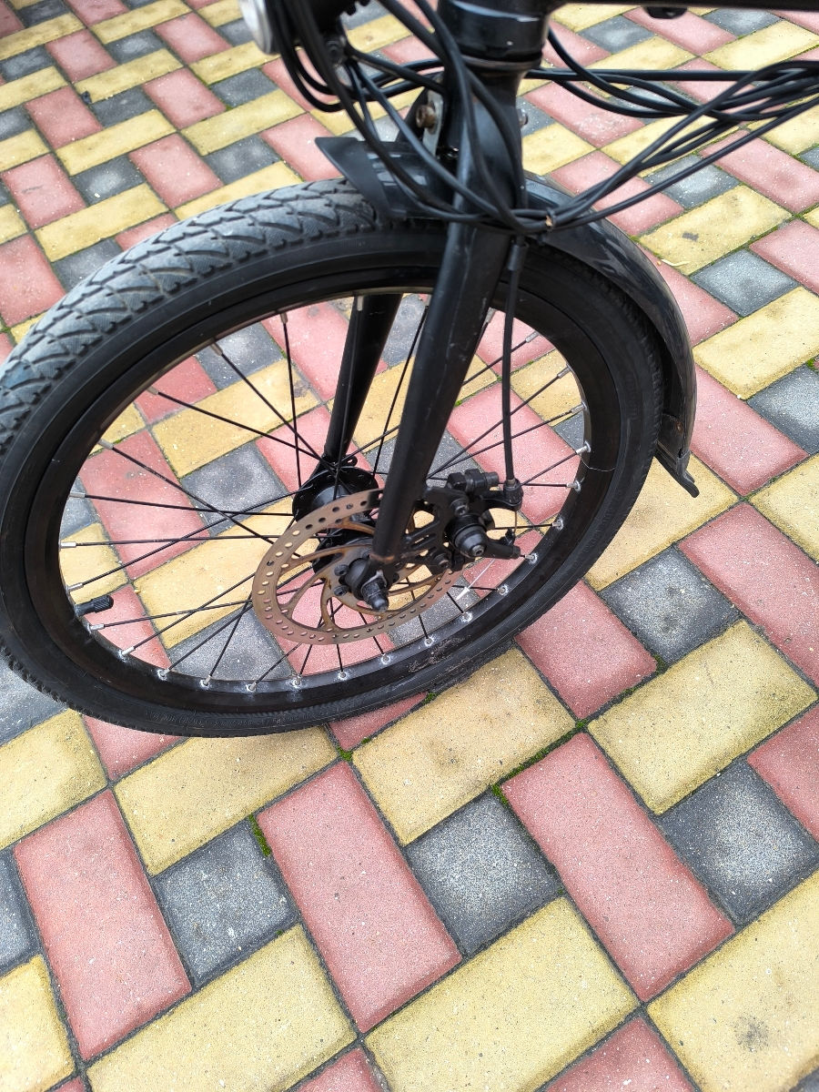 Bicicletă electrică foto 5