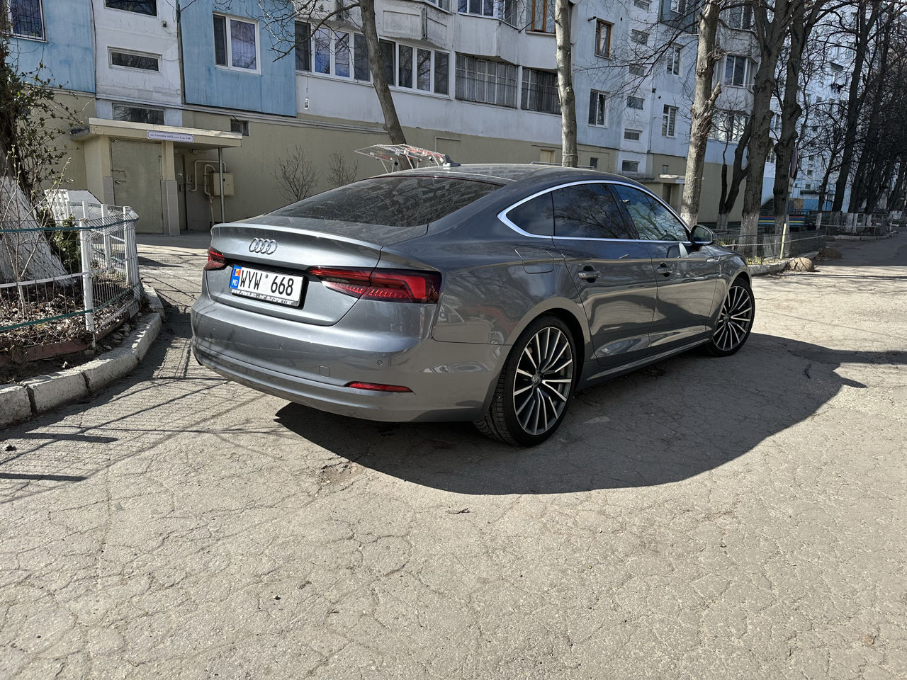 Audi A5 foto 1