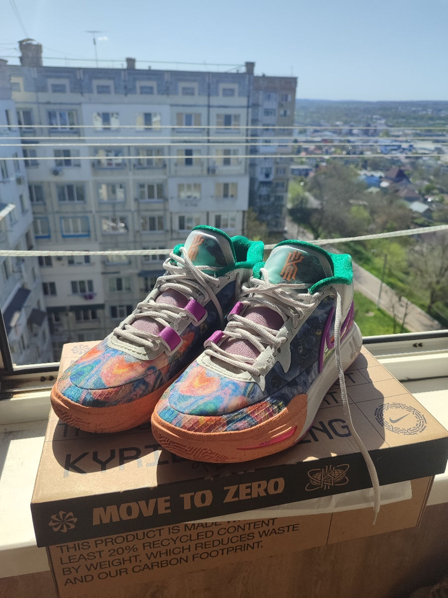 Nike kyrie 8 foto 1