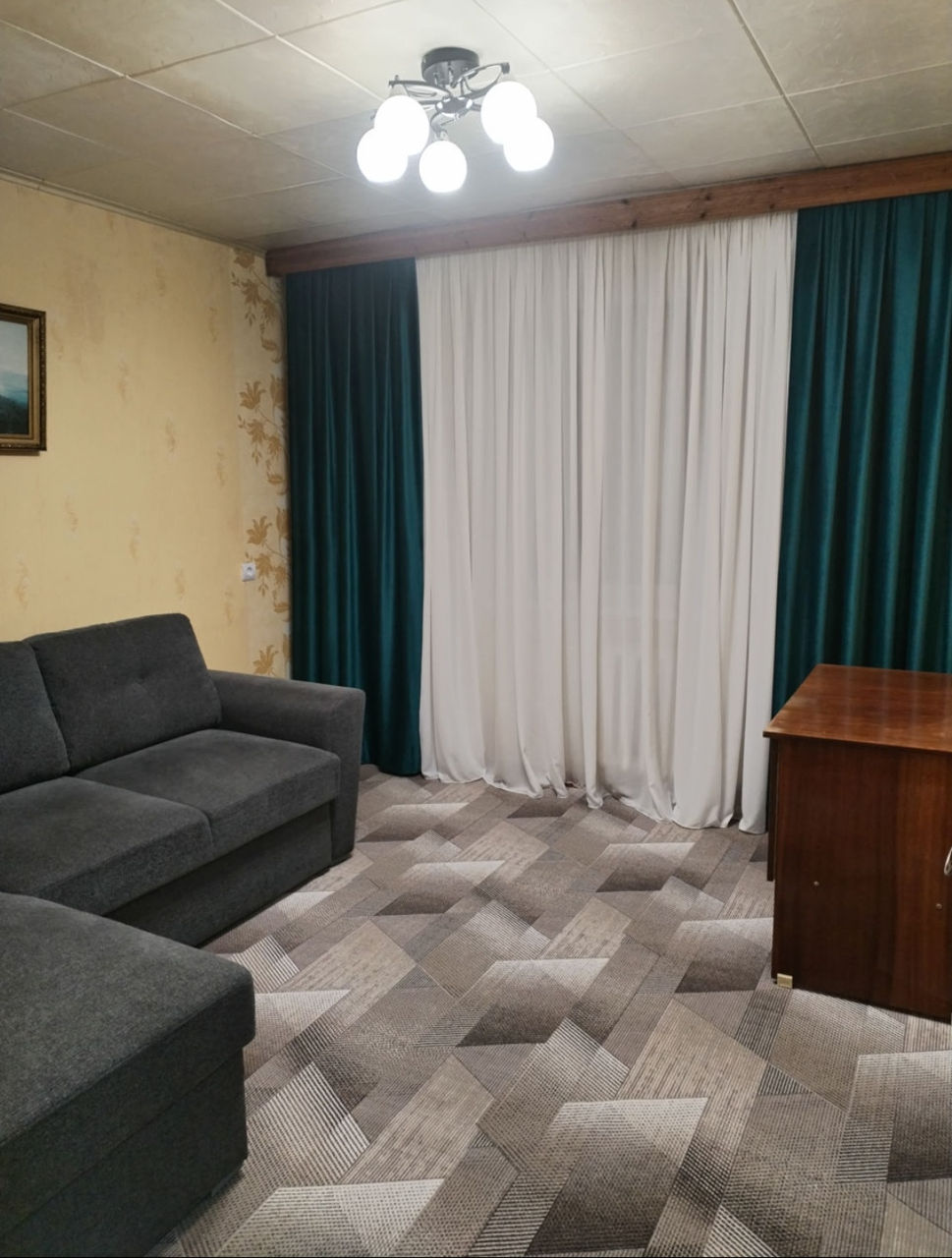 Apartament cu 3 camere, 70 m², Botanica, Chișinău foto 1