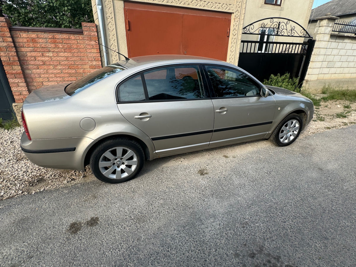 Dezmembrez Skoda superb 1 1.9 tdi / piese Skoda superb 1  foto 2