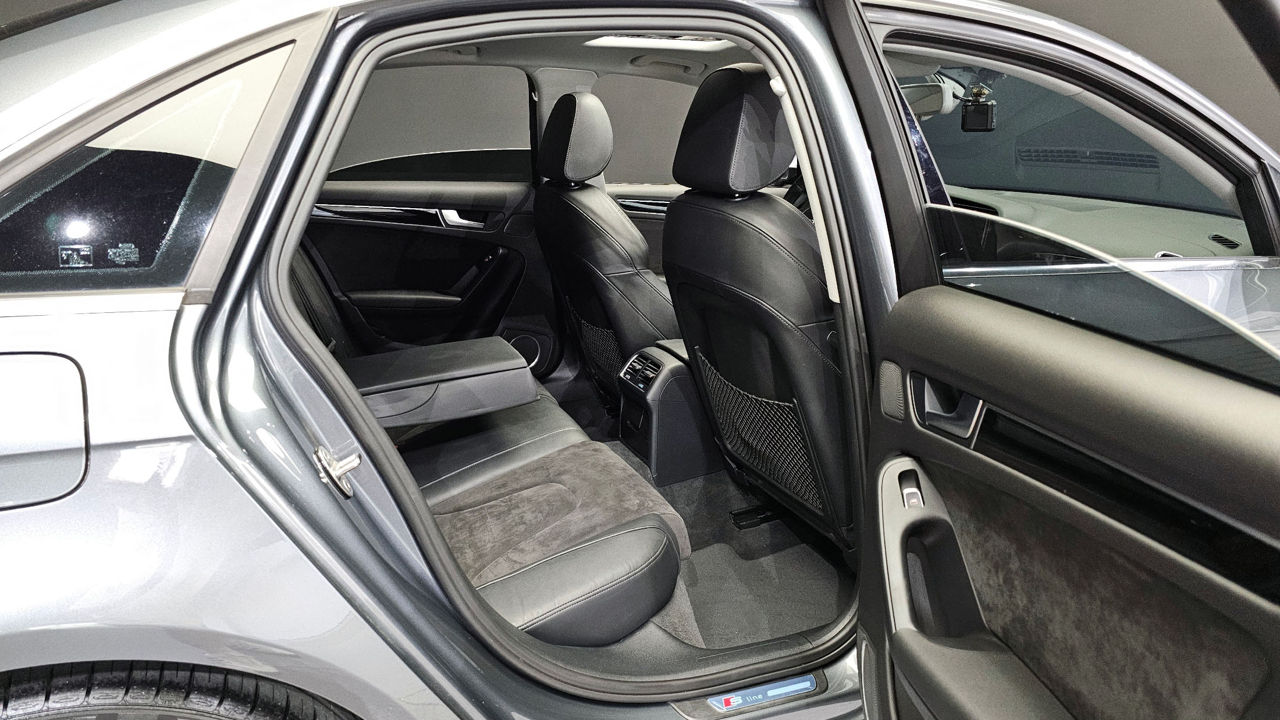 Audi A4 фото 13