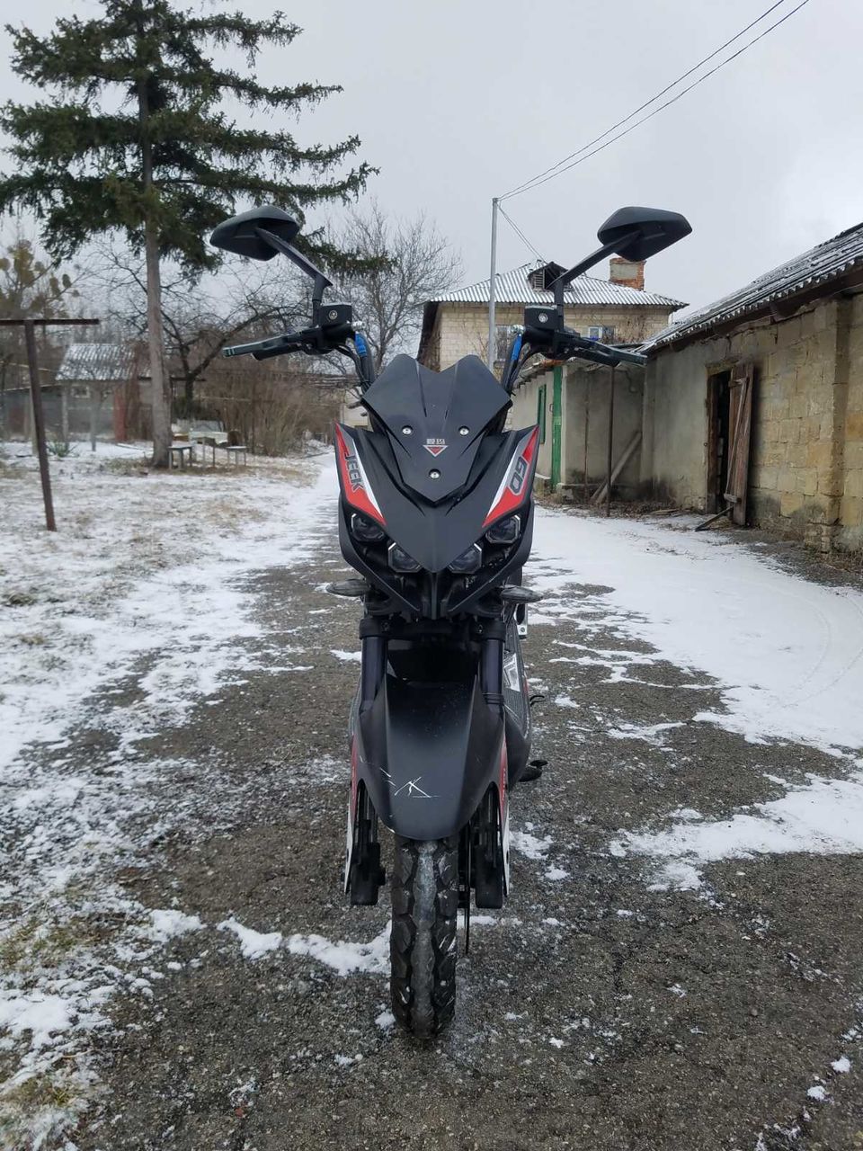 Se vinde scuter electric  Aima preț de înțelegere . foto 3