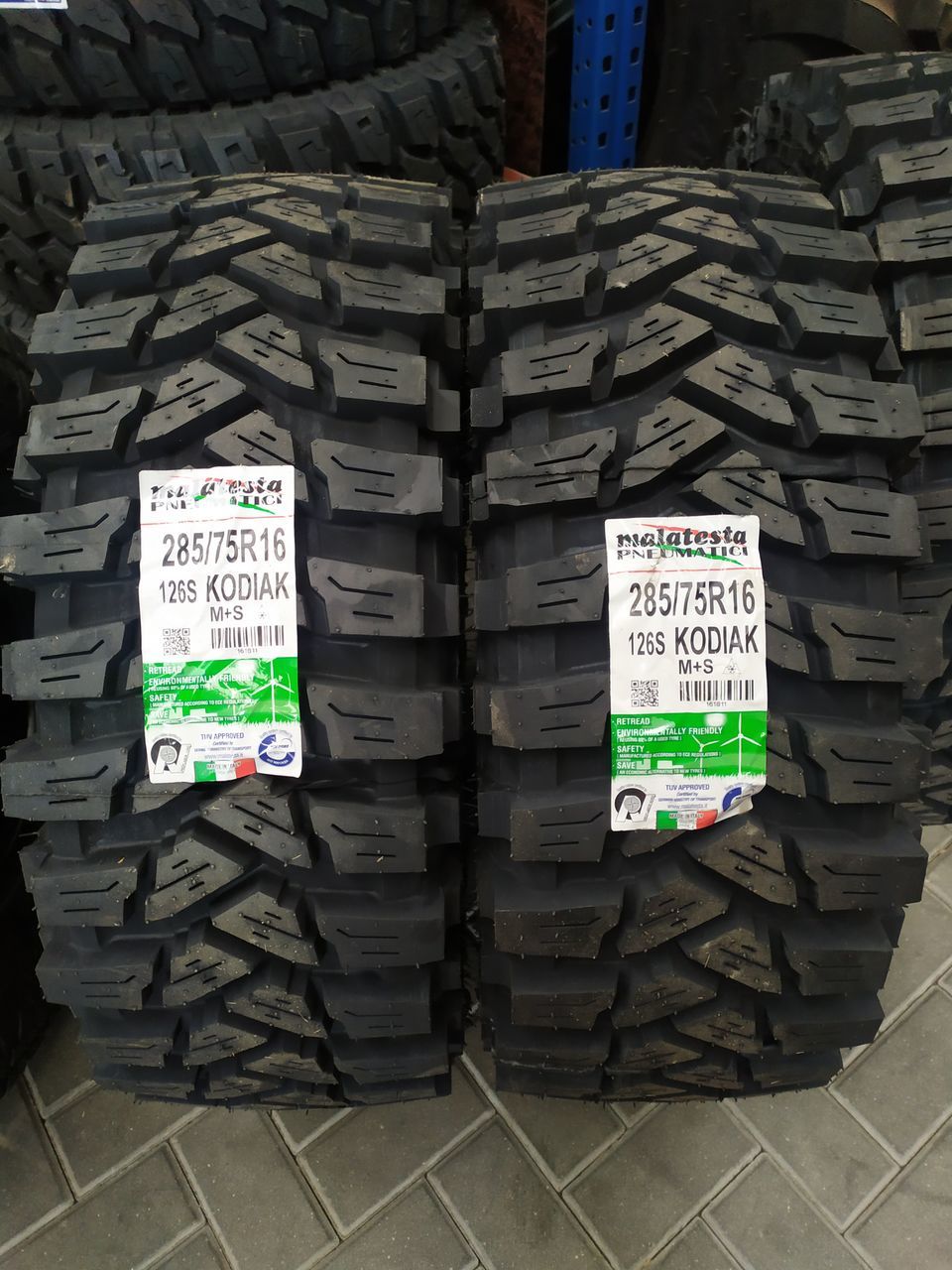 31x10,5-15 245/70r16. 265/65r17 foto 1